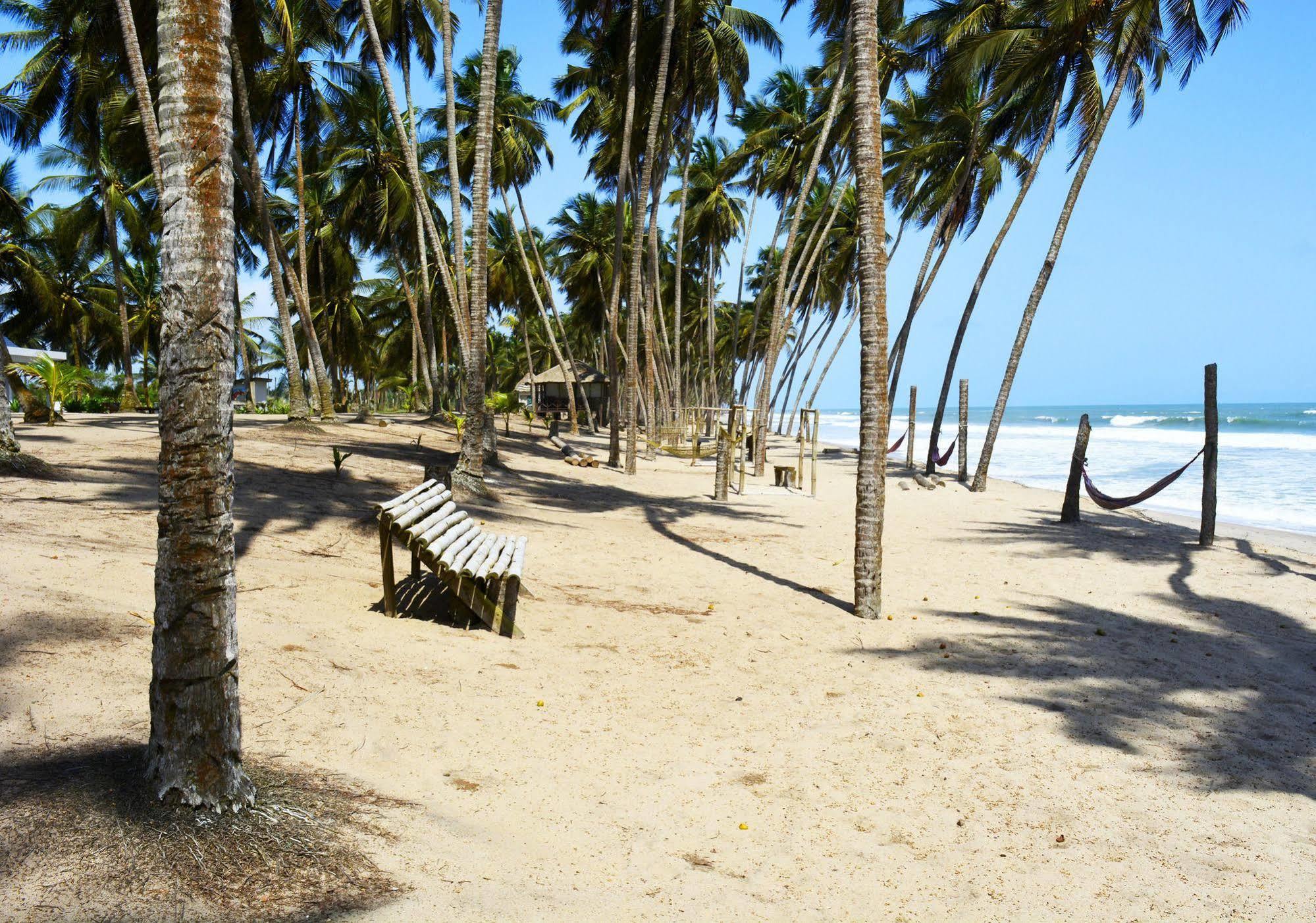 Blue Diamond Beach Resort Apam Bagian luar foto